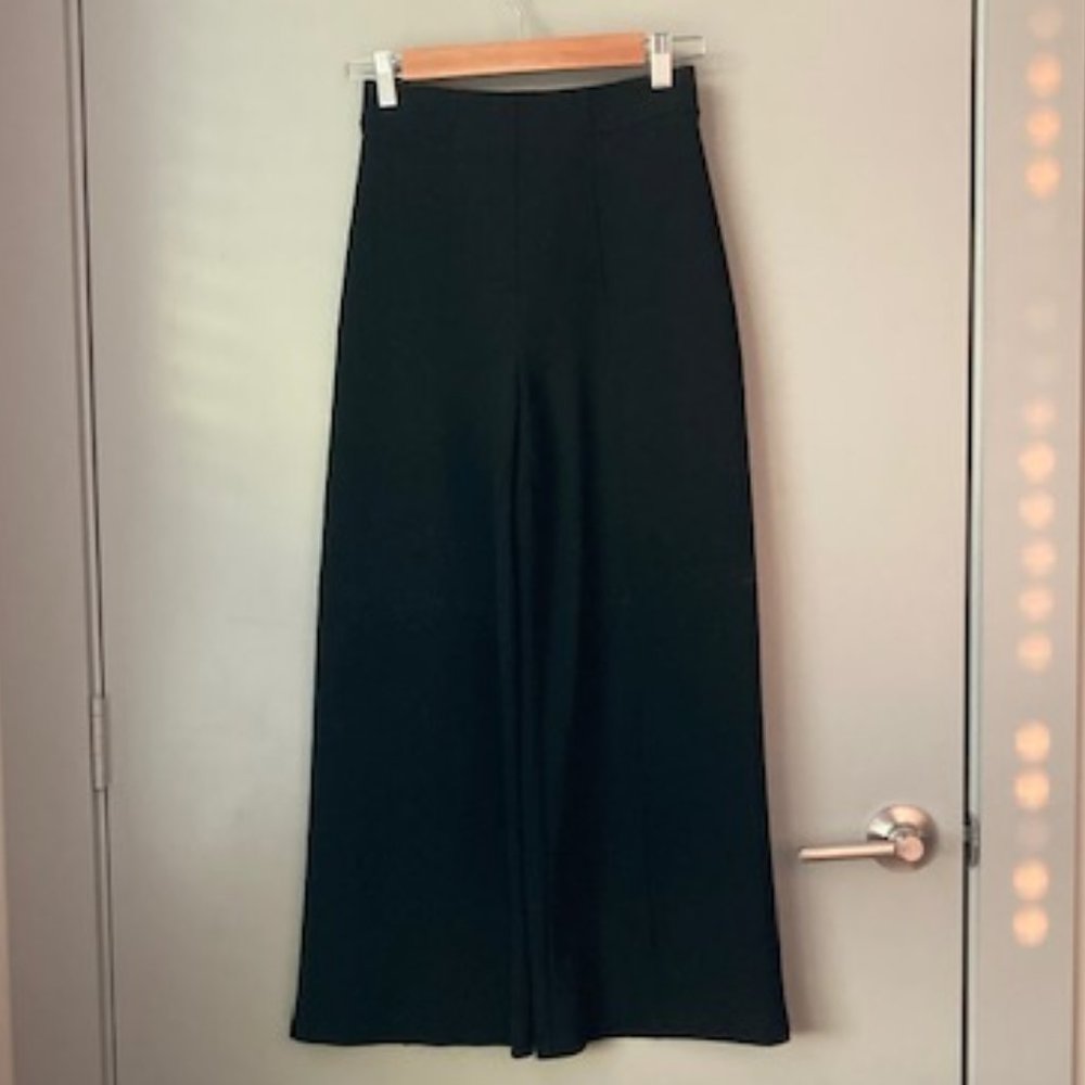 H&M Wide Legged Cropped Pants Size XS